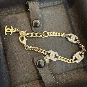 Rare Chanel 21a Strass crystal CC Logo Bracelet